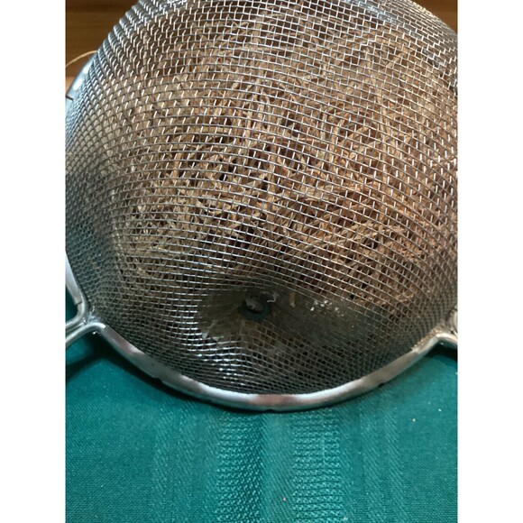 Handcrafted Vintage Strainer Wooden Hand Painted Hen On Nest Wall Decor Hanging - Picture 5 of 11